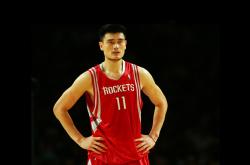 Rookie官方宣布表现优异新规，湖人引发争议！全场沸腾不已